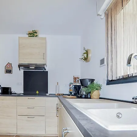 4 Bedroom Gorgeous In