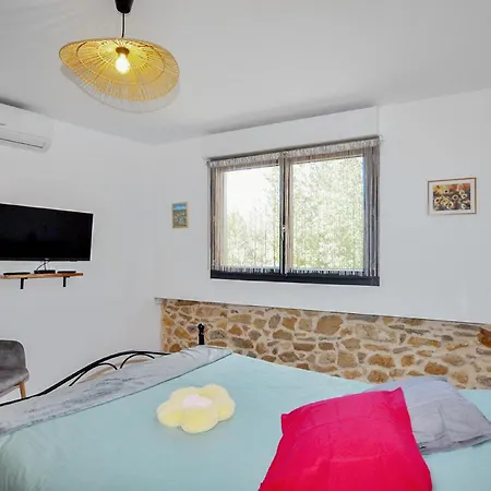 4 Bedroom Gorgeous In