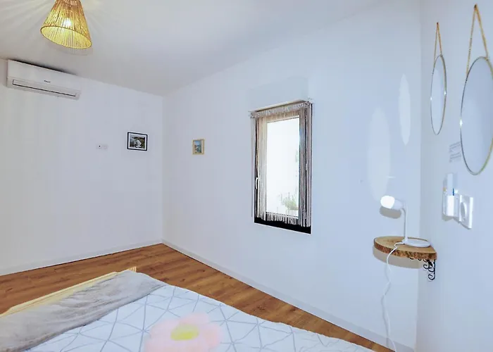 Feriehus 4 Bedroom Gorgeous In